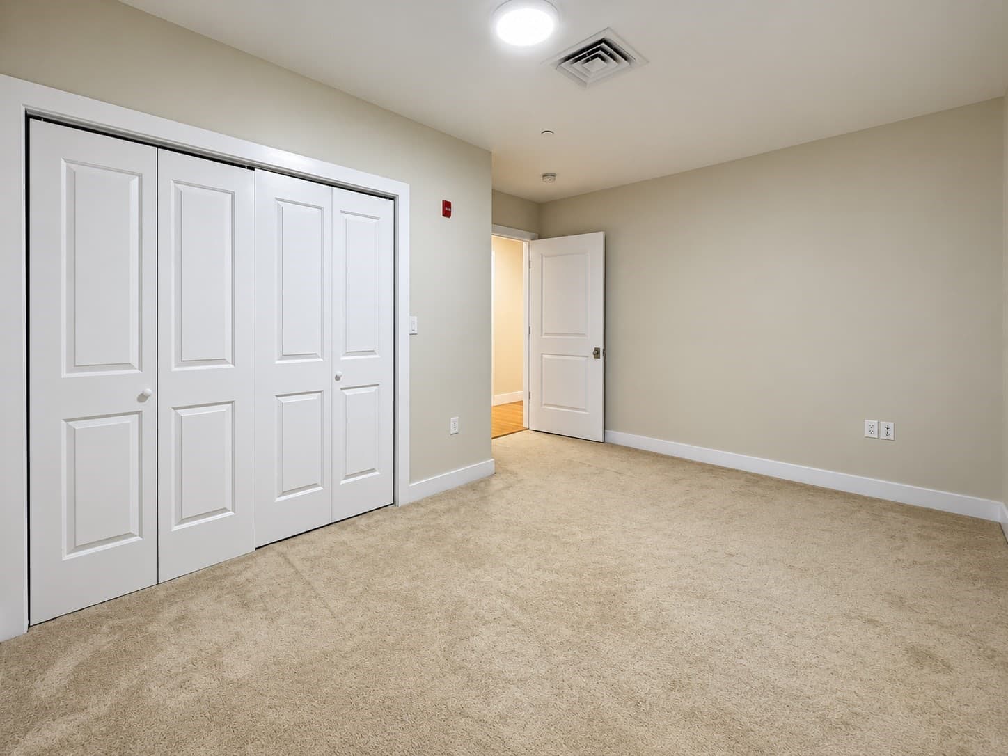 Condominium at 321 Hammond Pond Pkwy # 103, Brookline MA 02467, Brookline, photo 19 of 37