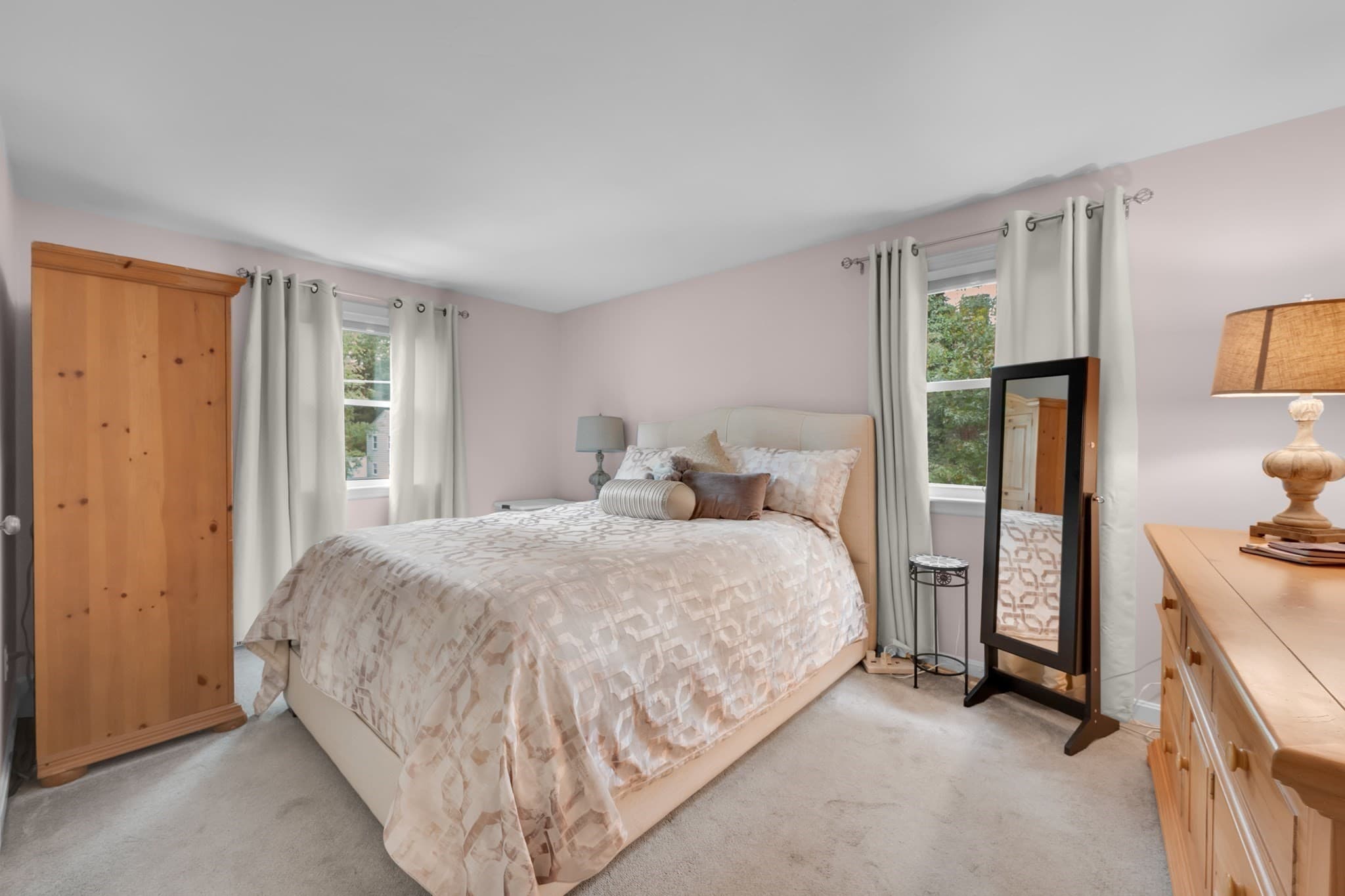 Single Family Residence at 7 Garrison Dr, Plainville MA 02762, photo 17 of 39