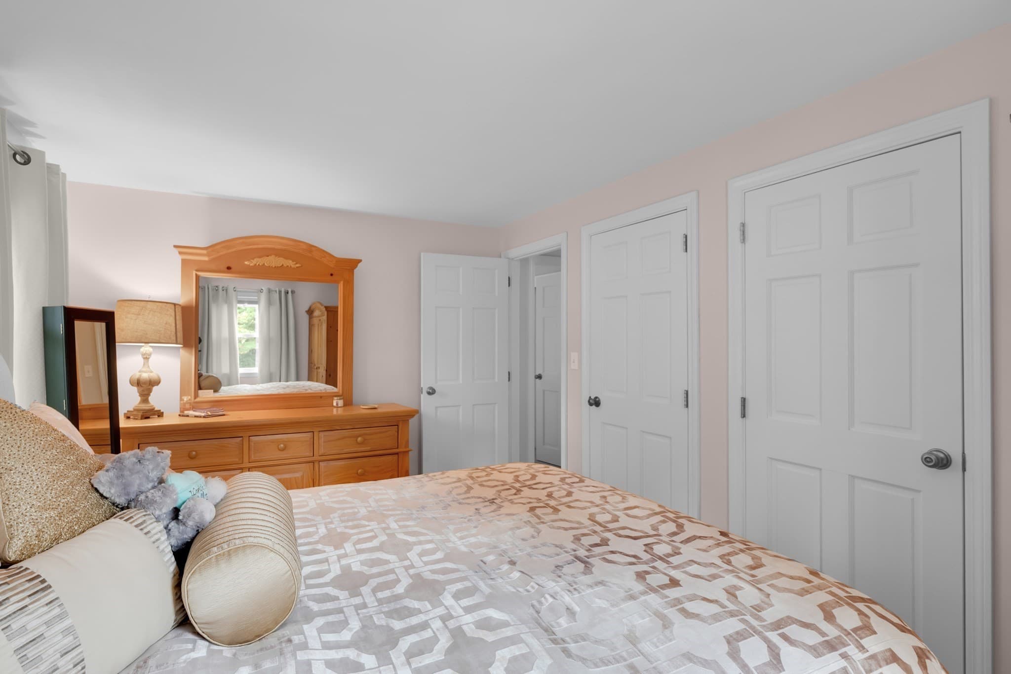 Single Family Residence at 7 Garrison Dr, Plainville MA 02762, photo 19 of 39