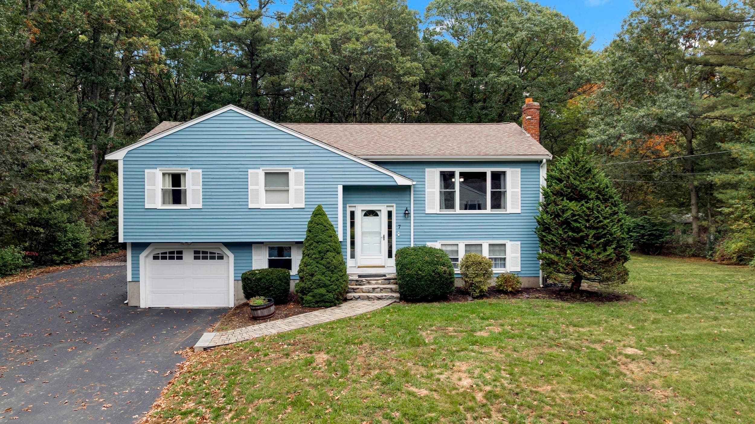 Single Family Residence at 7 Garrison Dr, Plainville MA 02762, photo 35 of 39