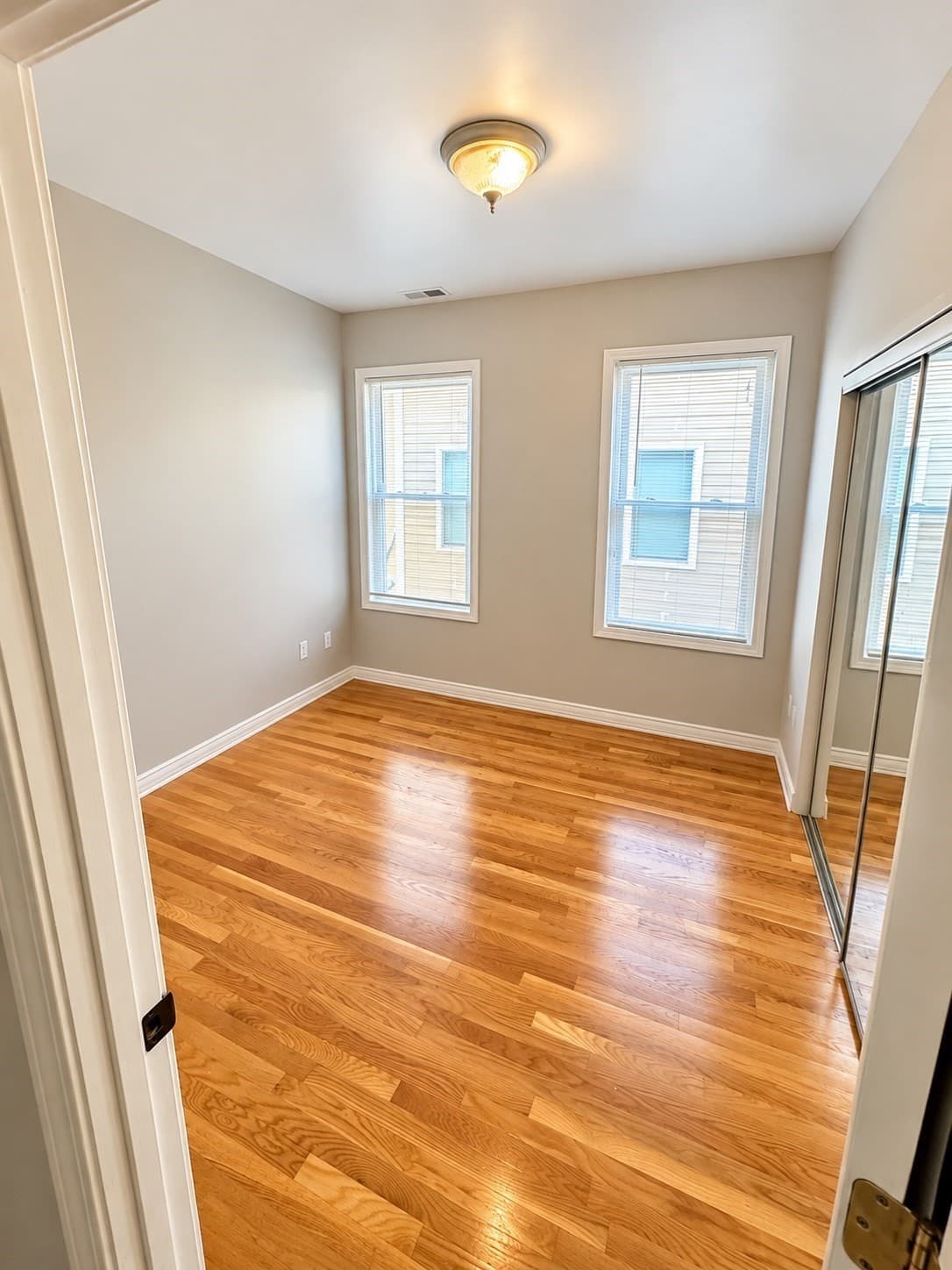 Condominium at 23 Trident # 1, Winthrop MA 02152, photo 4 of 26
