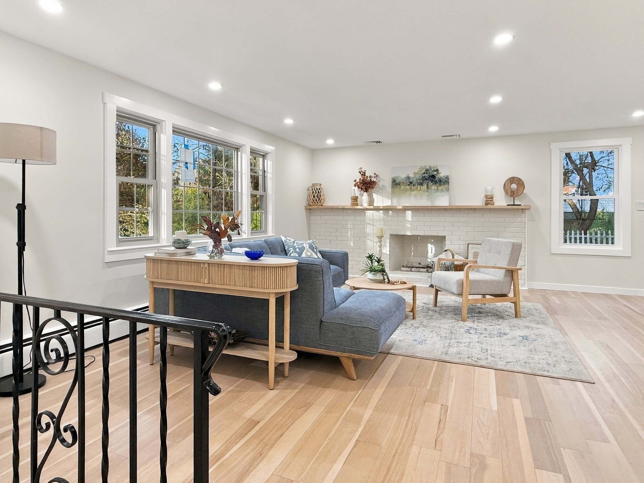 Single Family Residence at 16 Roy Ave, Holliston MA 01746, photo 5 of 31