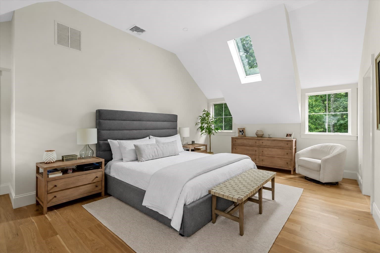 Single Family Residence at 9 Pioneer Rd, Hingham MA 02043, Hingham, photo 15 of 26