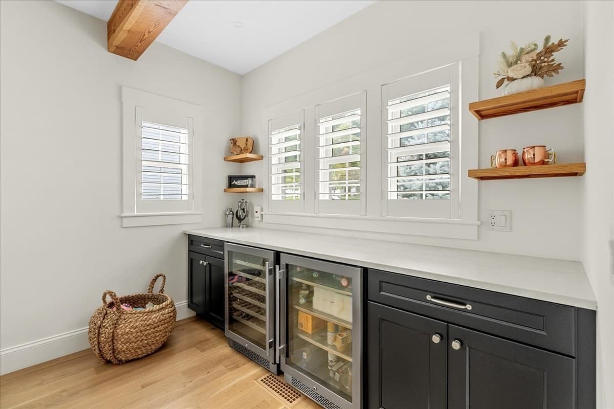 Single Family Residence at 9 Pioneer Rd, Hingham MA 02043, Hingham, photo 11 of 26