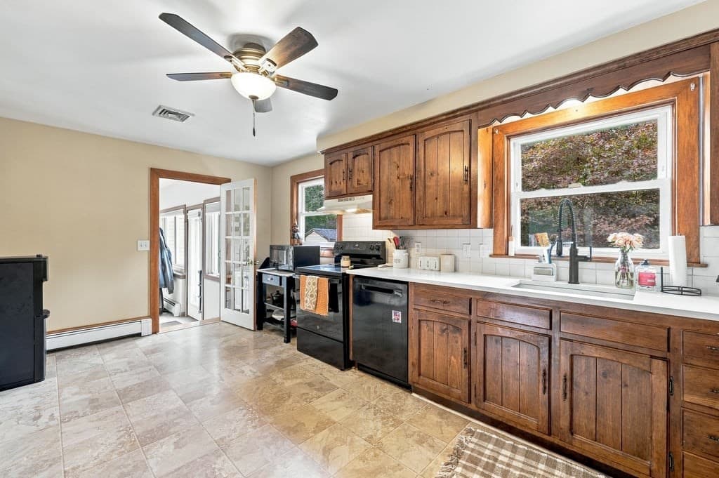 Business Opportunity at 6 Oakhurst Street, Ayer MA 01432, photo 22 of 38