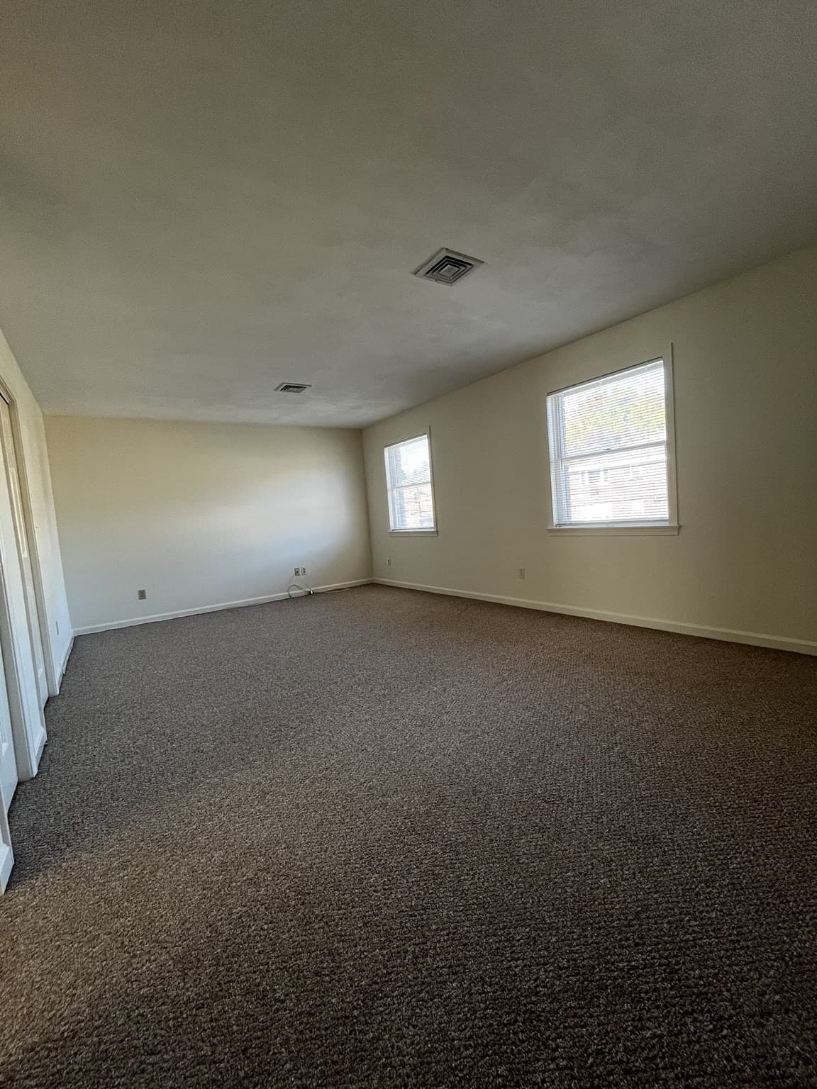 Attached (Townhouse/Rowhouse/Duplex) at 100 Trapelo # 2, Waltham MA 02452, photo 6 of 10