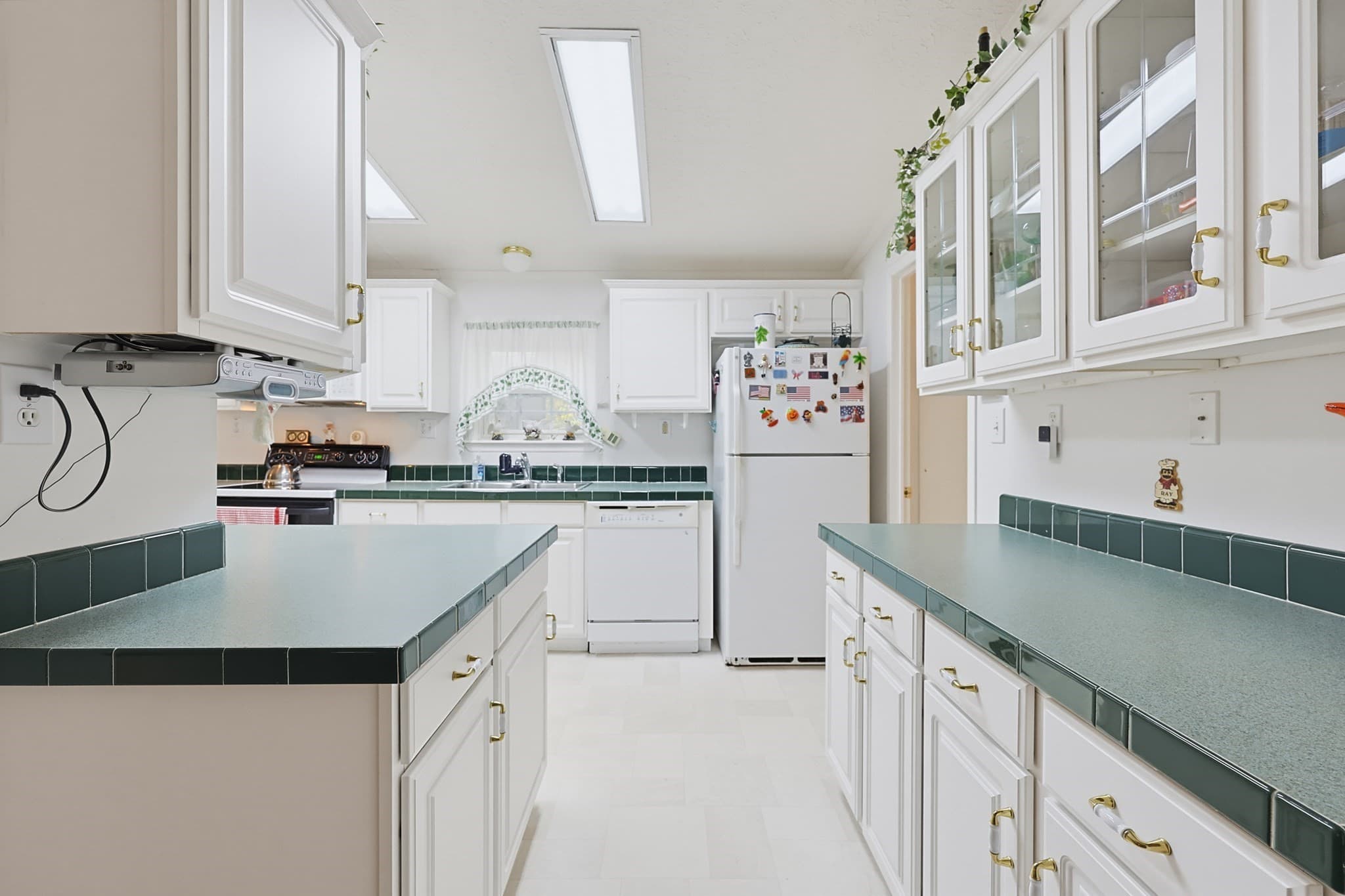 Single Family Residence at 34 Deer Run, Brookfield MA 01506, Brookfield, photo 4 of 32