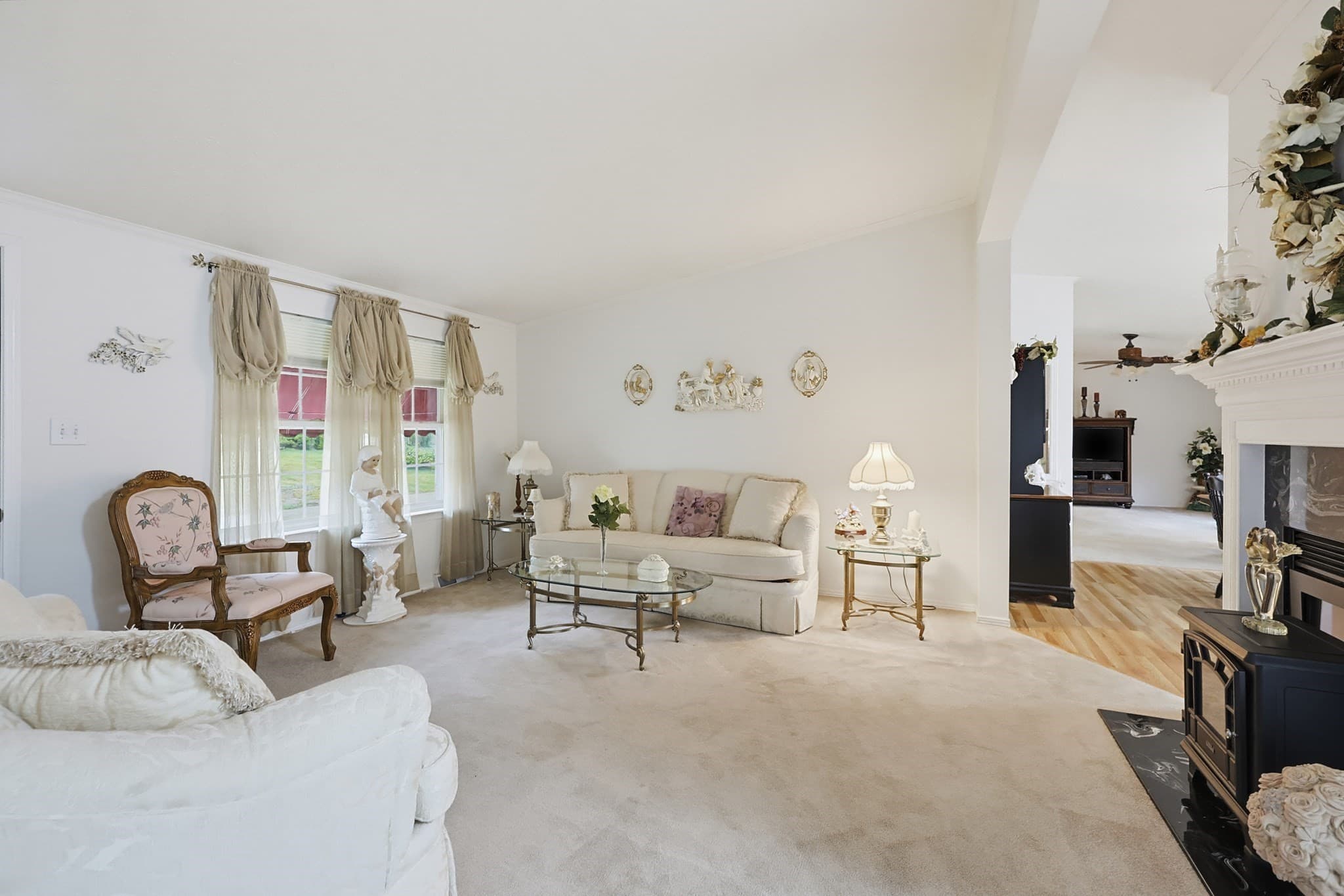 Single Family Residence at 34 Deer Run, Brookfield MA 01506, Brookfield, photo 8 of 32