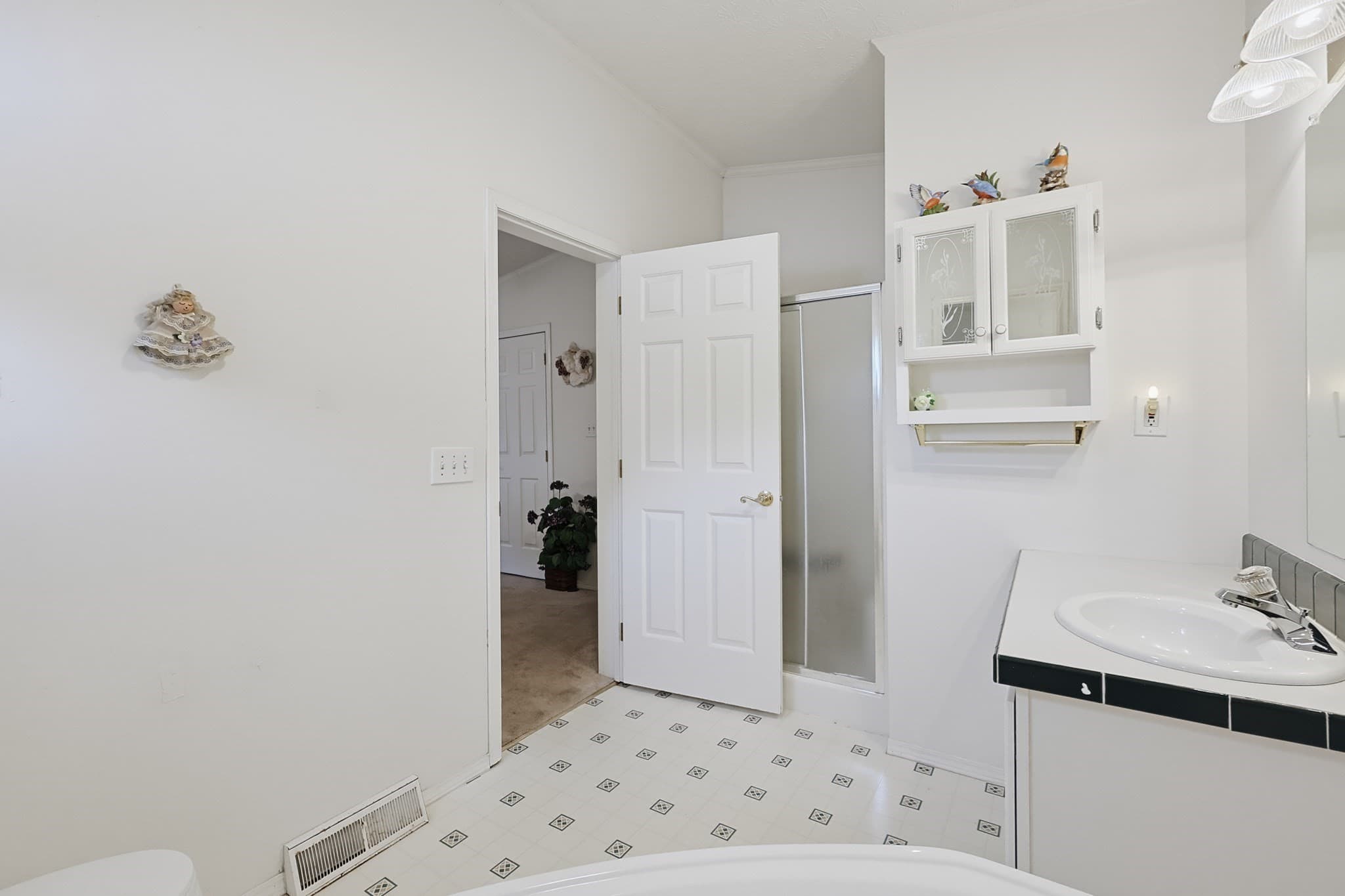 Single Family Residence at 34 Deer Run, Brookfield MA 01506, Brookfield, photo 21 of 32