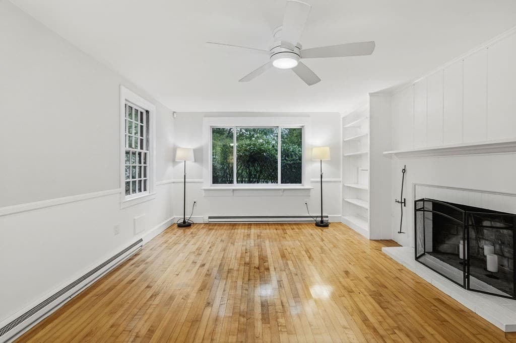 Single Family Residence at 31 Wheaton Ave, Rehoboth MA 02769, Rehoboth, photo 8 of 39
