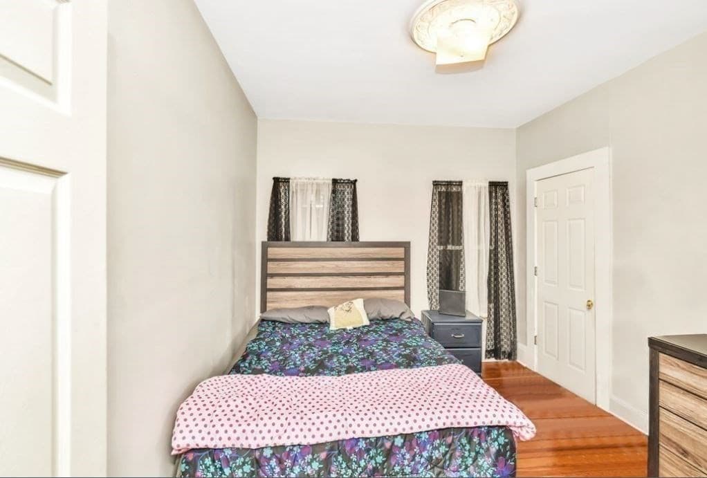 3 Family at 25 Barry Street, Boston MA 02125, Boston, photo 7 of 18