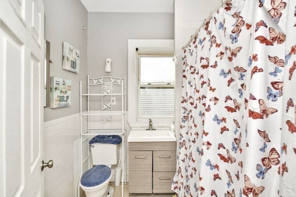 3 Family at 25 Barry Street, Boston MA 02125, Boston, photo 9 of 18