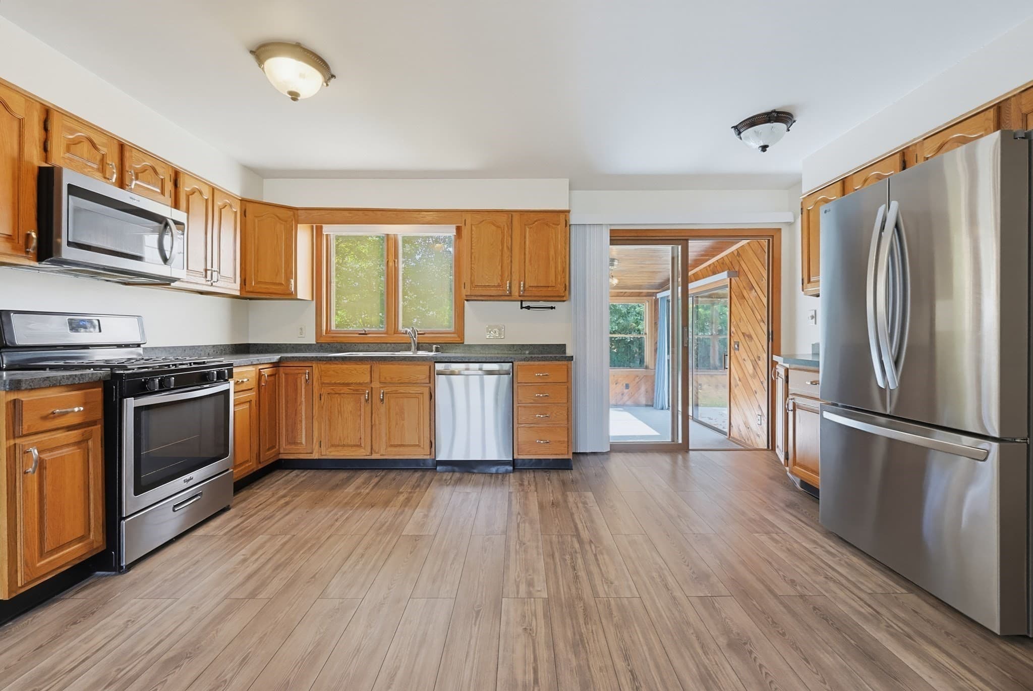 Single Family Residence at 51 Robin Lane, Somerset MA 02726, photo 13 of 41