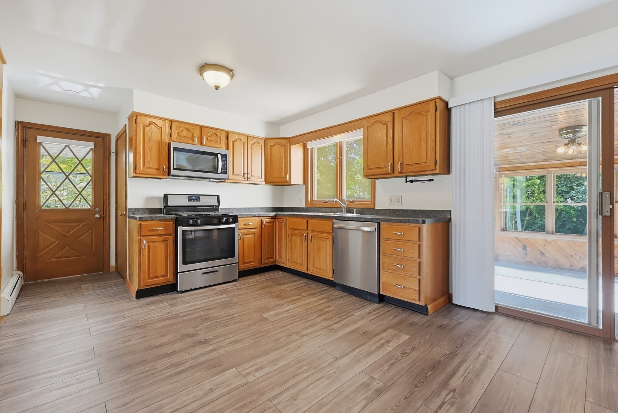 Single Family Residence at 51 Robin Lane, Somerset MA 02726, photo 17 of 41