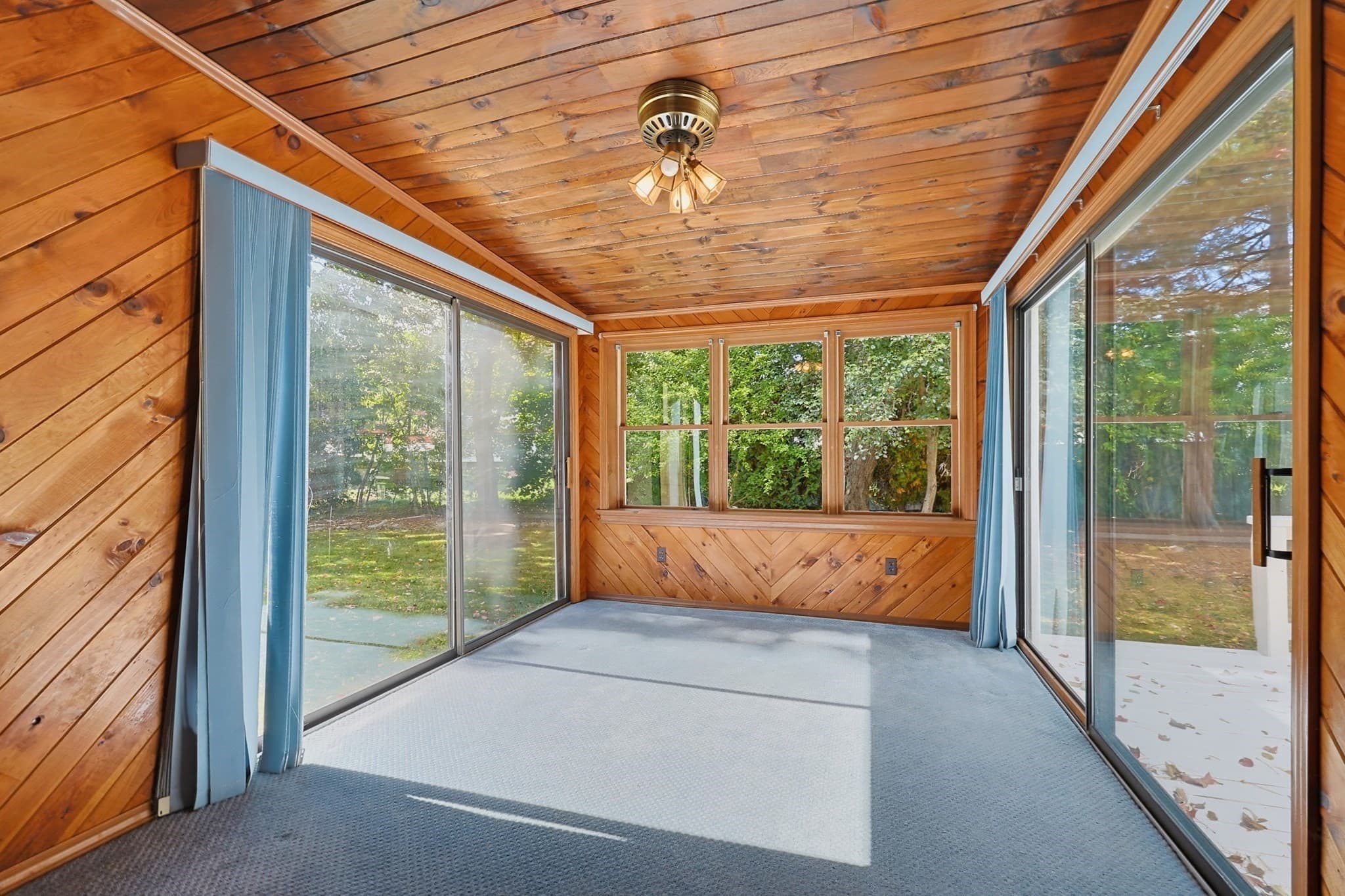 Single Family Residence at 51 Robin Lane, Somerset MA 02726, photo 22 of 41