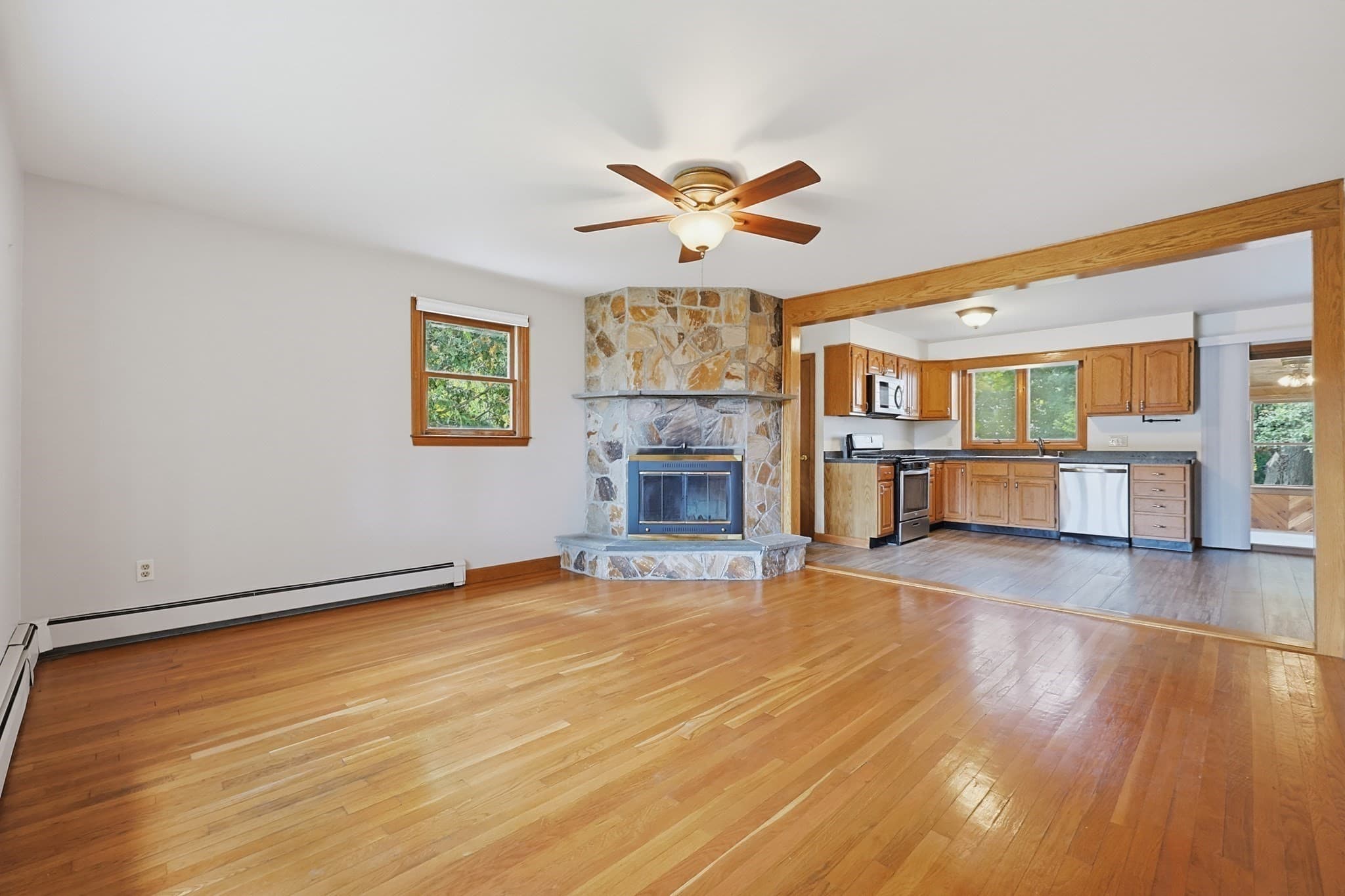 Single Family Residence at 51 Robin Lane, Somerset MA 02726, photo 9 of 41