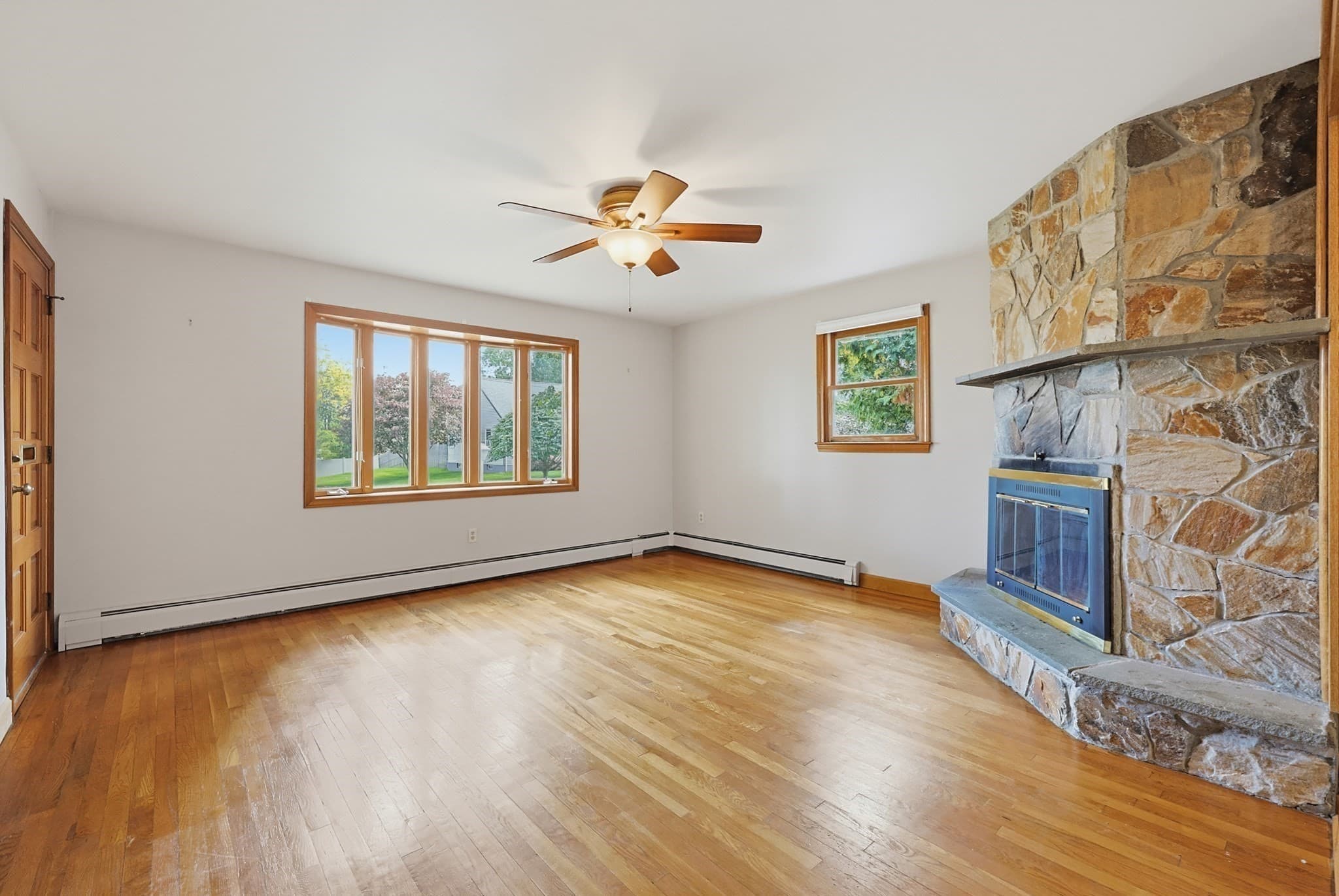 Single Family Residence at 51 Robin Lane, Somerset MA 02726, photo 8 of 41