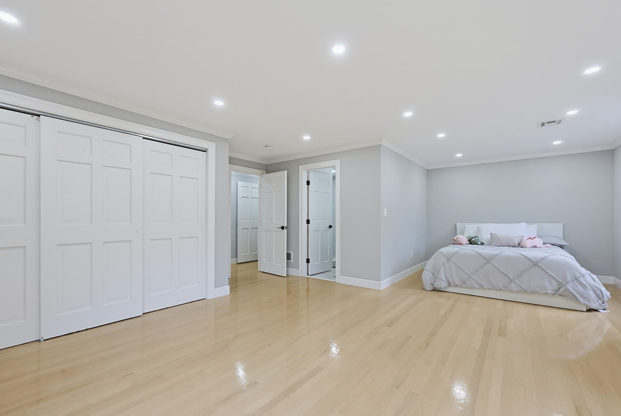 Single Family Residence at 23 Bens Way- Private Rd, Hopedale MA 01747, photo 29 of 42