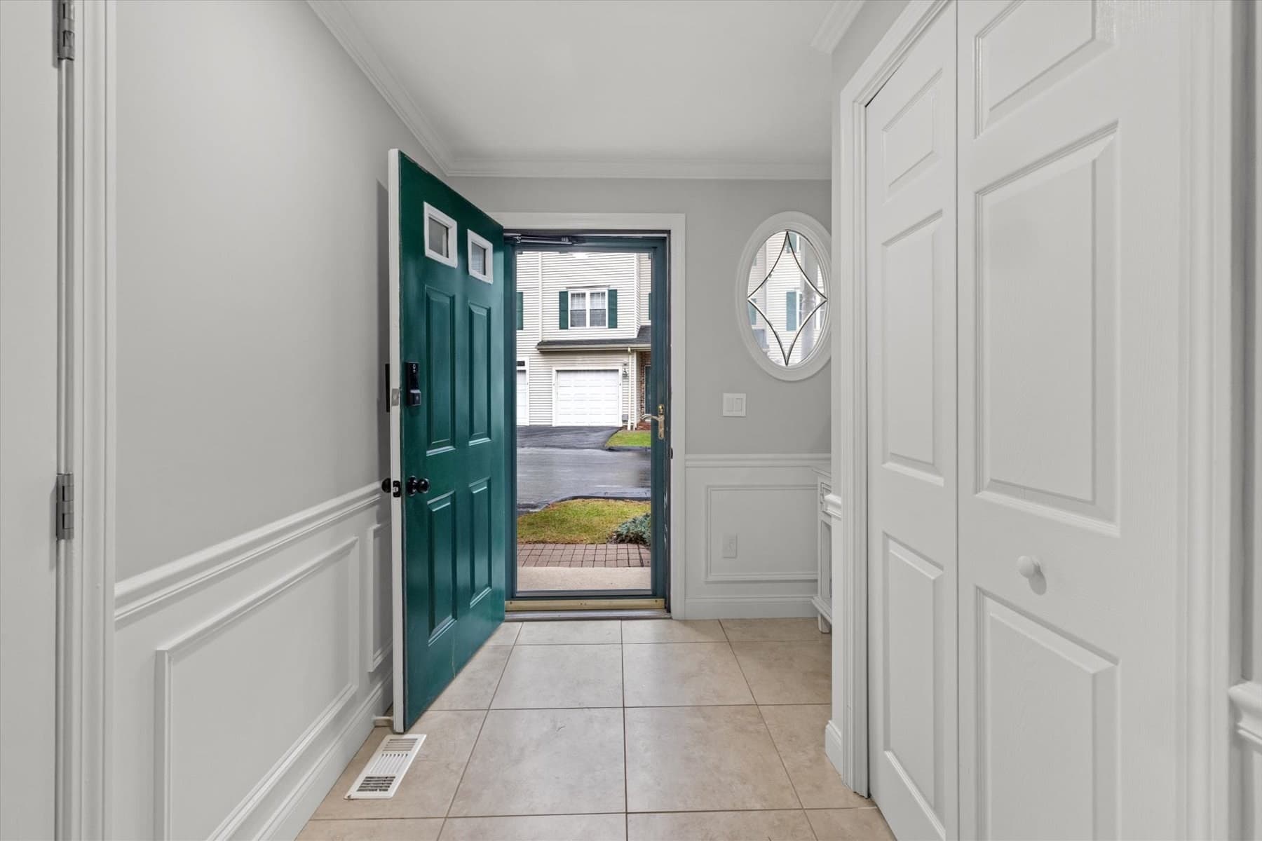 Condominium at 67 N Quinsigamond Ave # 21, Shrewsbury MA 01545, Shrewsbury, photo 3 of 38