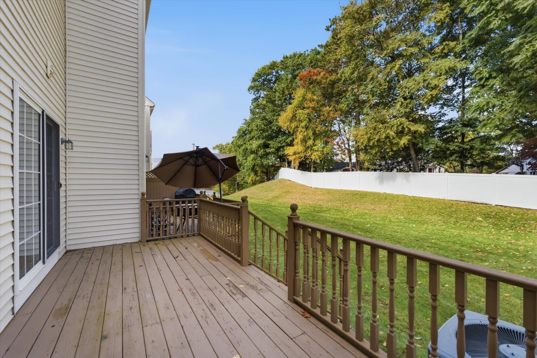 Condominium at 67 N Quinsigamond Ave # 21, Shrewsbury MA 01545, Shrewsbury, photo 24 of 38