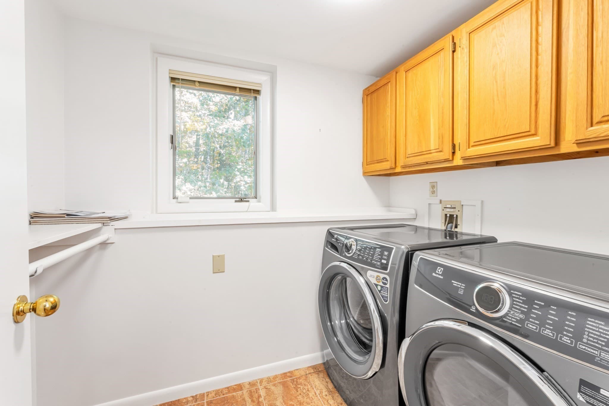 Single Family Residence at 77 Woodward Ln, Boxborough MA 01719, photo 27 of 41