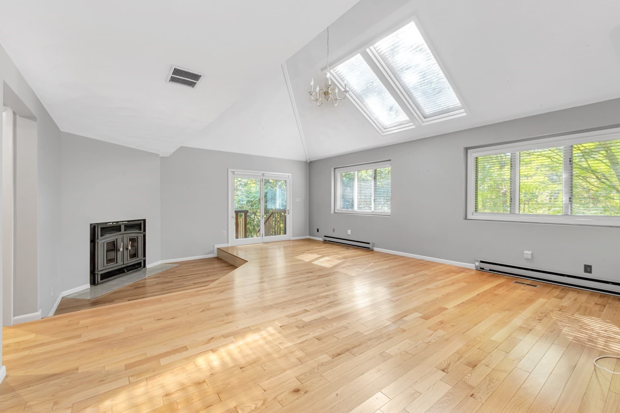 Single Family Residence at 77 Woodward Ln, Boxborough MA 01719, photo 12 of 41