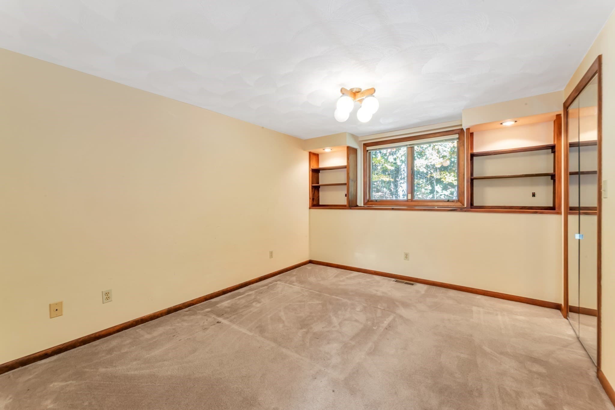 Single Family Residence at 77 Woodward Ln, Boxborough MA 01719, photo 22 of 41