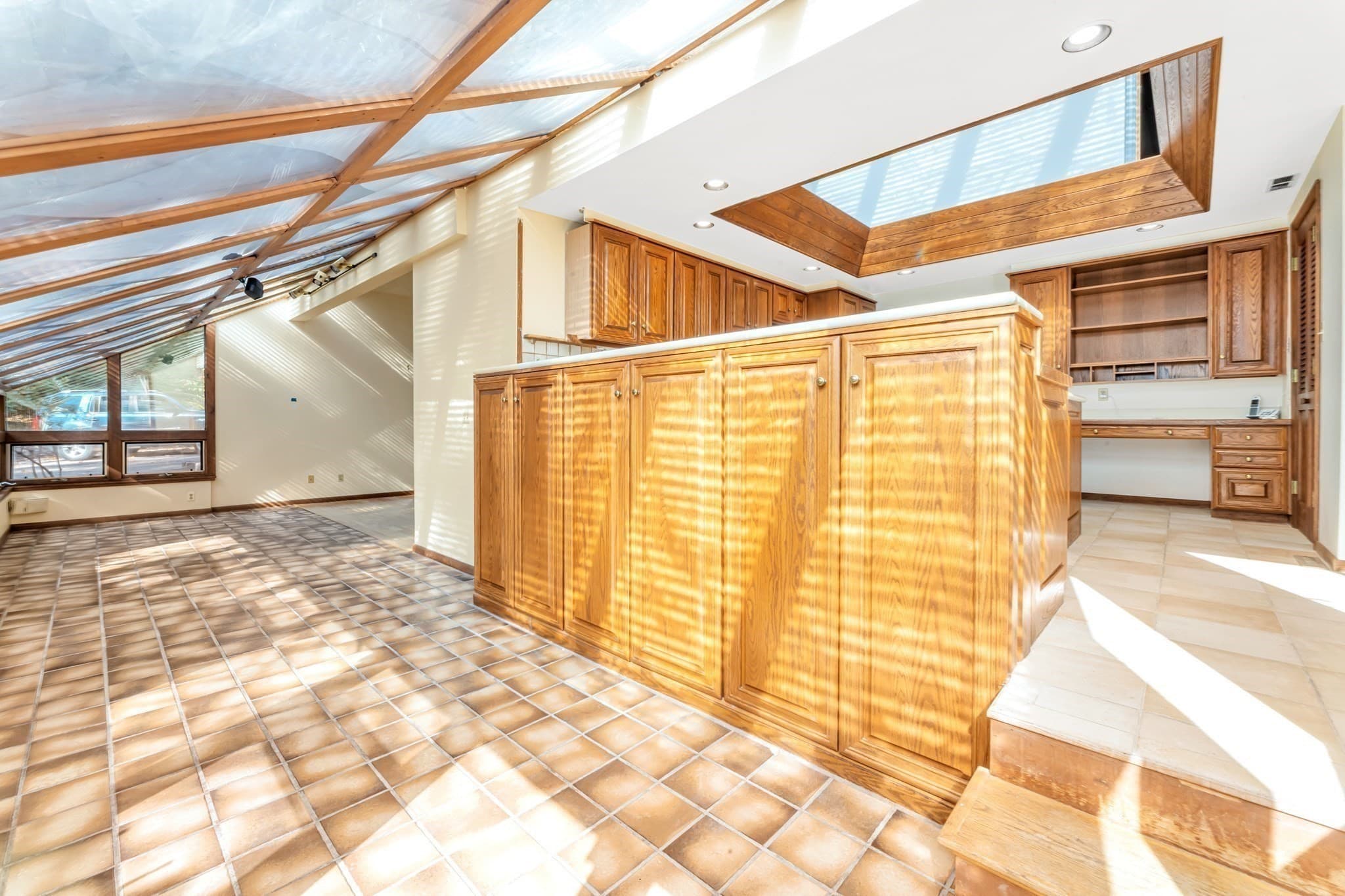 Single Family Residence at 77 Woodward Ln, Boxborough MA 01719, photo 7 of 41