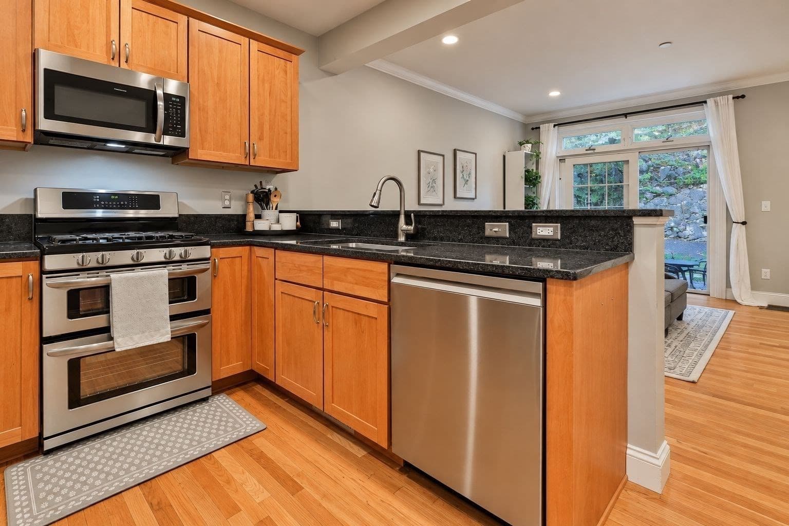 Condominium at 894 Main # 18, Wakefield MA 01880, photo 9 of 36