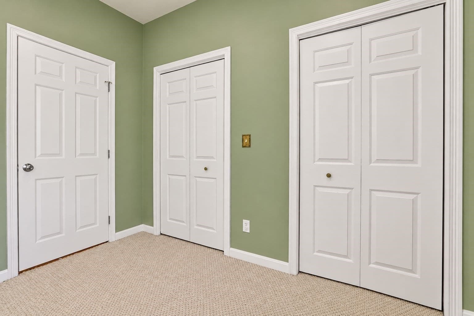 Condominium at 894 Main # 18, Wakefield MA 01880, photo 25 of 36
