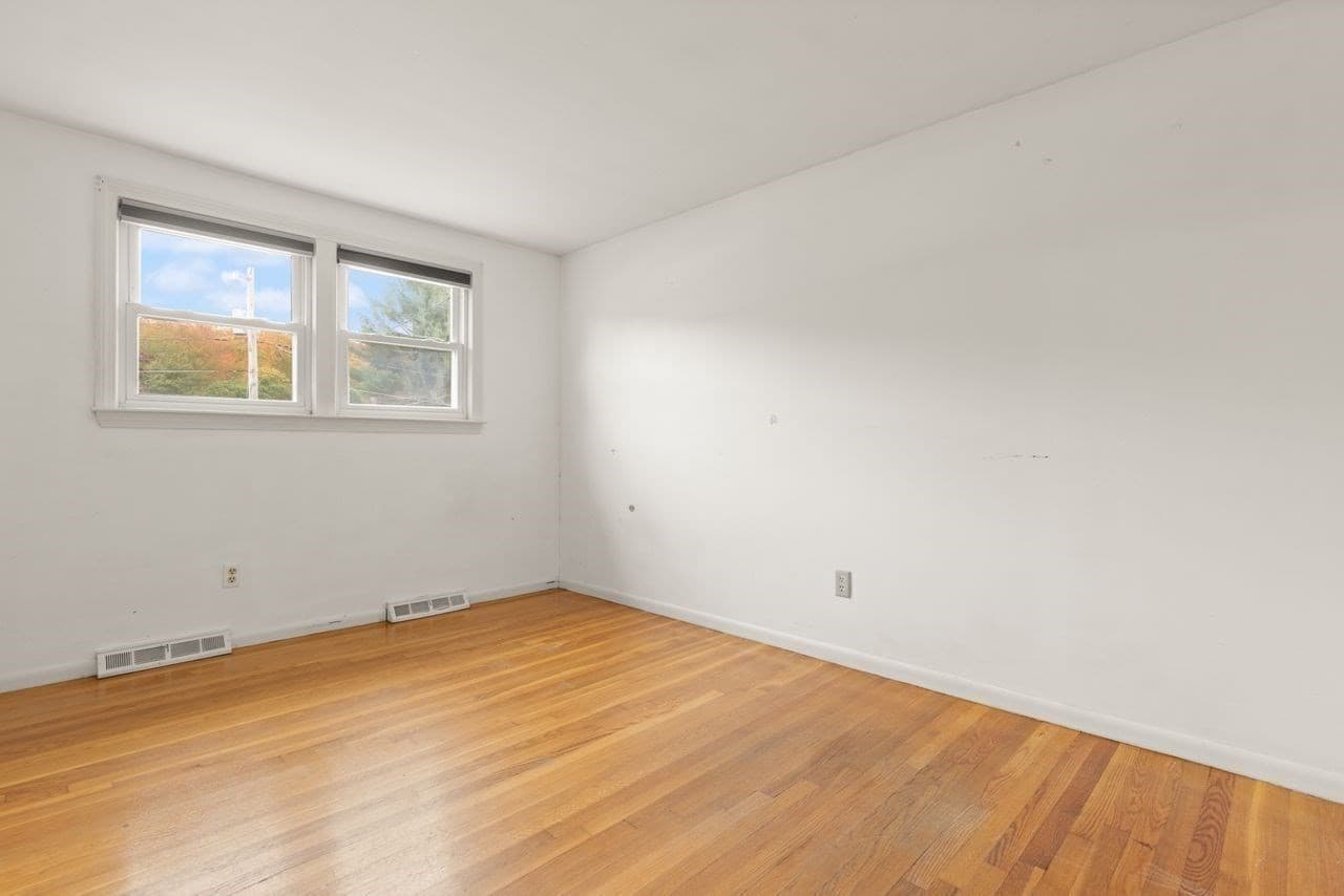 Single Family Residence at 7 Heath Rd, Easton MA 02375, photo 27 of 41