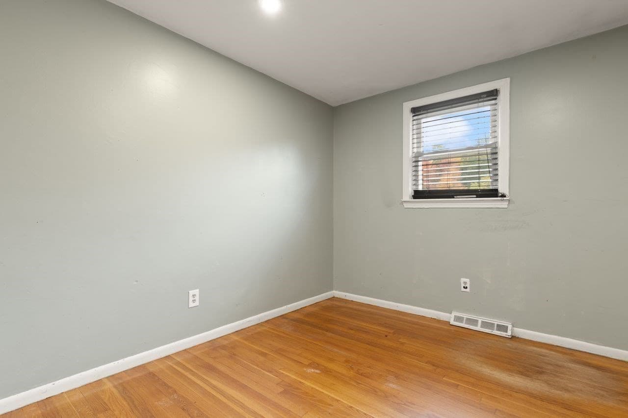 Single Family Residence at 7 Heath Rd, Easton MA 02375, photo 24 of 41