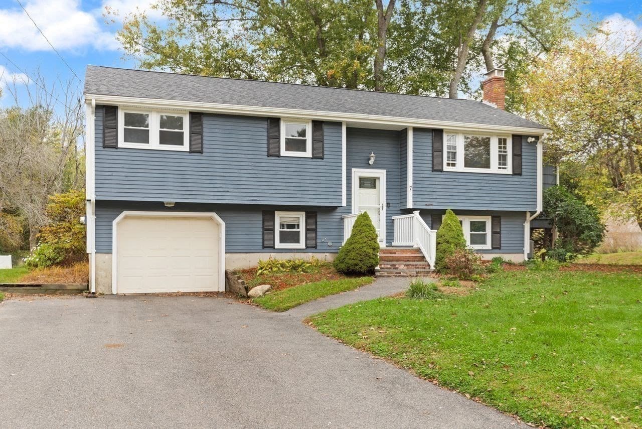 Single Family Residence at 7 Heath Rd, Easton MA 02375, photo 38 of 41