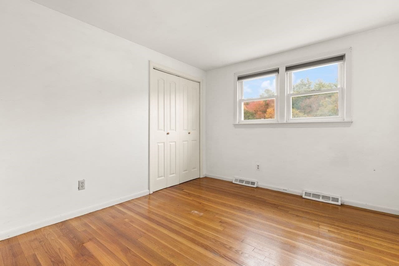 Single Family Residence at 7 Heath Rd, Easton MA 02375, photo 29 of 41