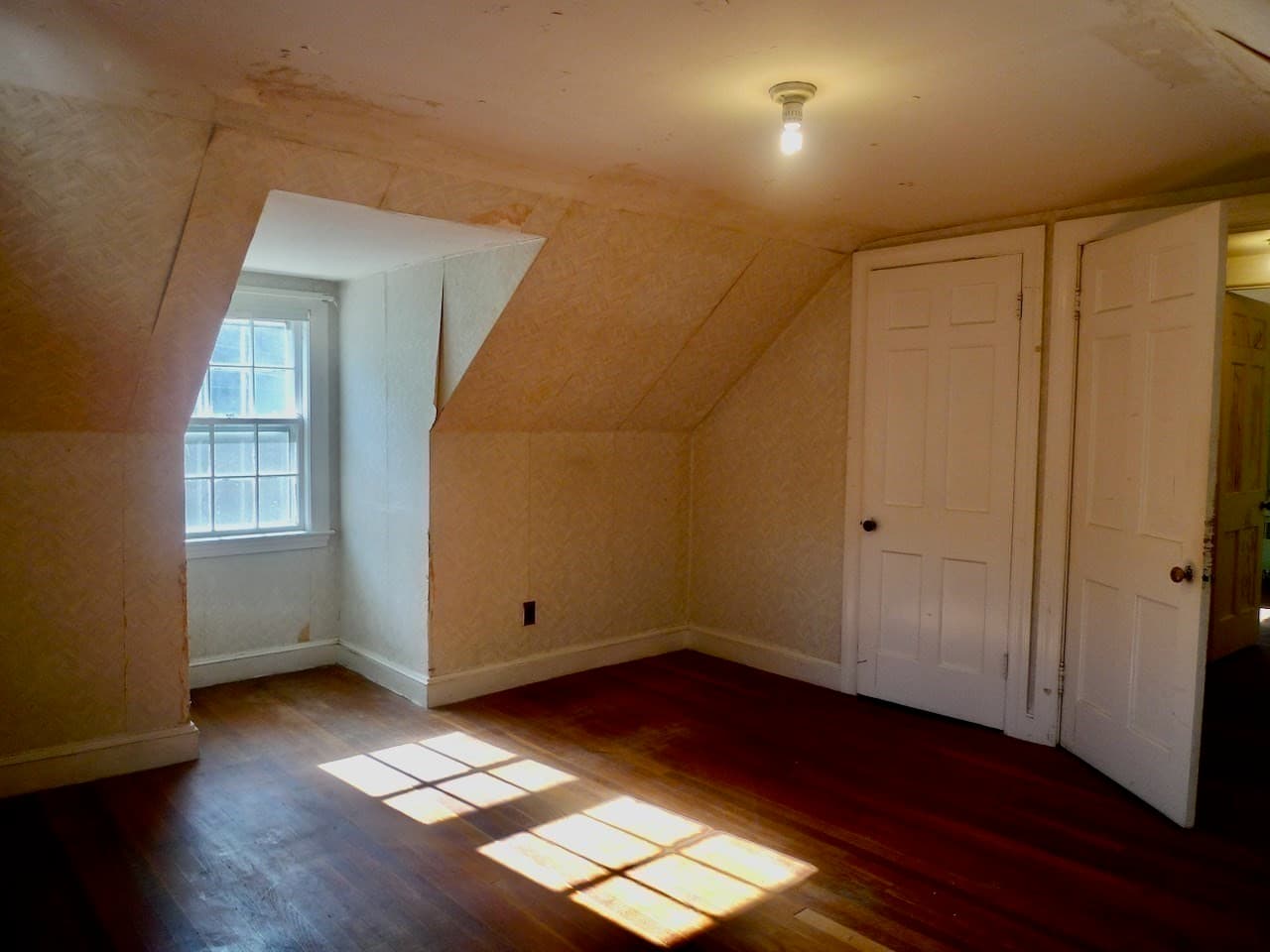 Single Family Residence at 107 Spring St, Wakefield MA 01880, photo 20 of 27