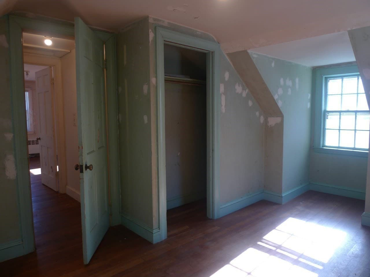 Single Family Residence at 107 Spring St, Wakefield MA 01880, photo 24 of 27