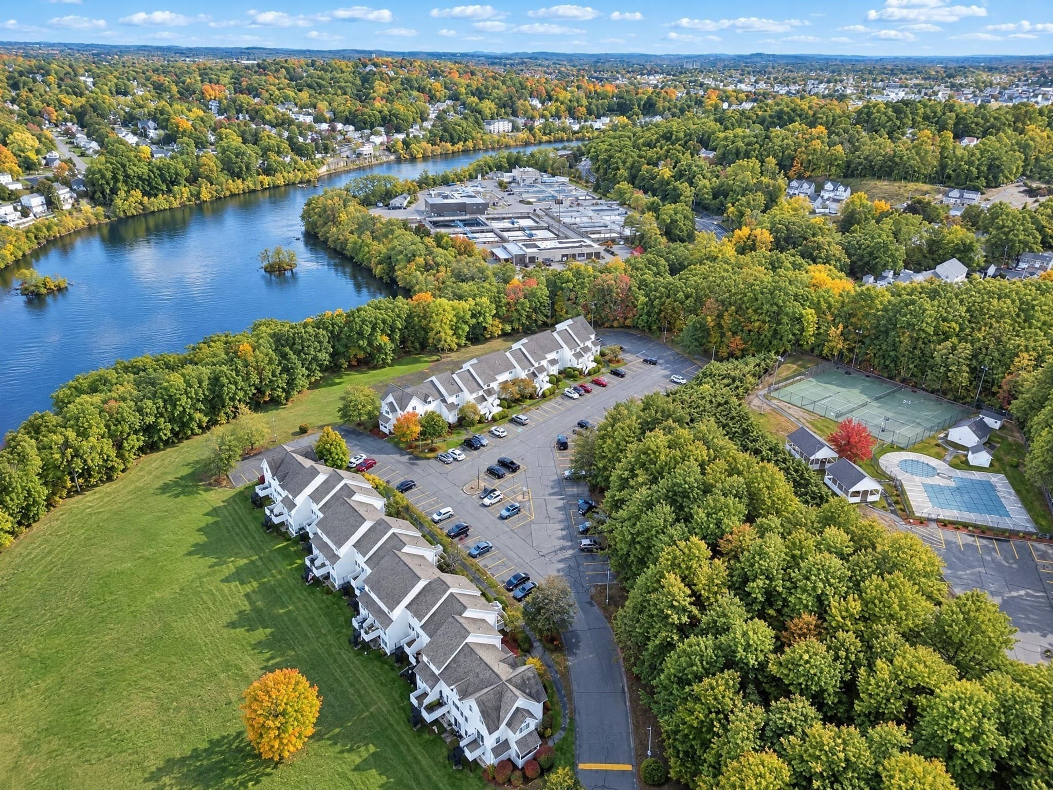 Condominium at 100 Merrimack Ave # 132, Dracut MA 01826, photo 15 of 19
