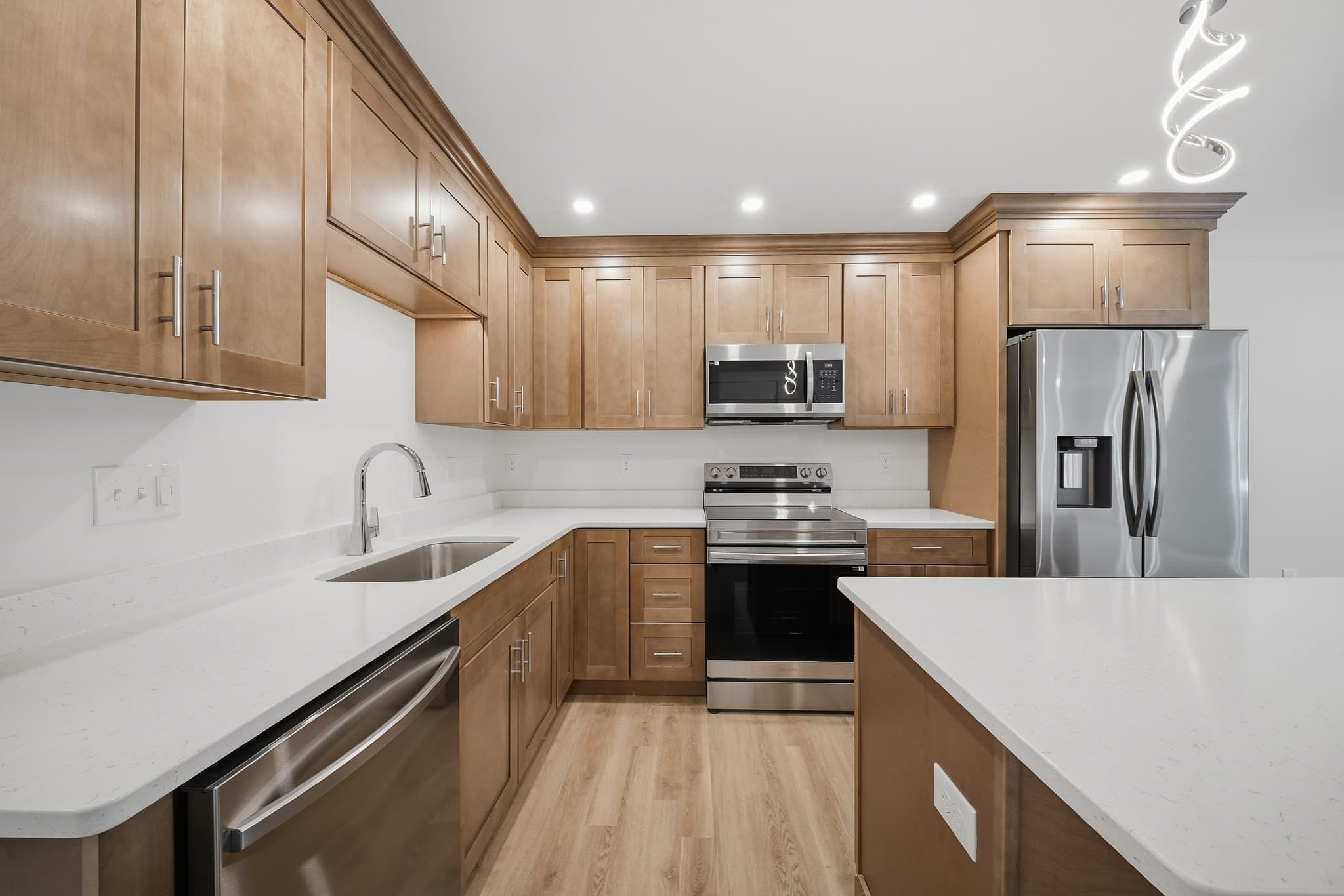Condex at 106 Lock Street # A, Nashua NH 03064, Nashua, photo 7 of 39