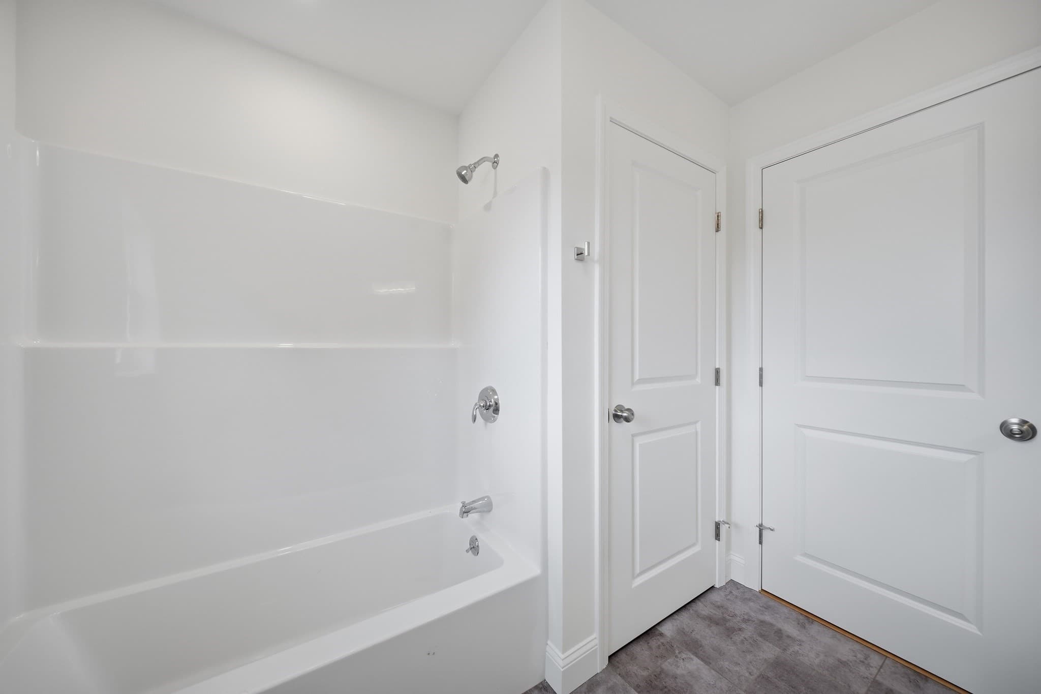 Condex at 106 Lock Street # B, Nashua NH 03064, Nashua, photo 28 of 36