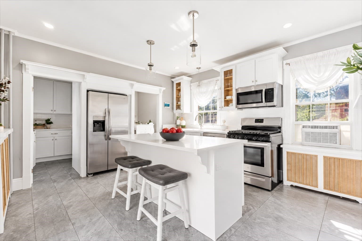 Single Family Residence at 83 Union St., Rockland MA 02370, Rockland, photo 6 of 28