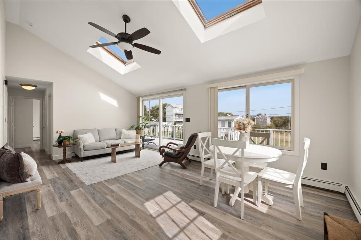 Single Family Residence at 192 Swifts Beach Rd, Wareham MA 02571, photo 7 of 7