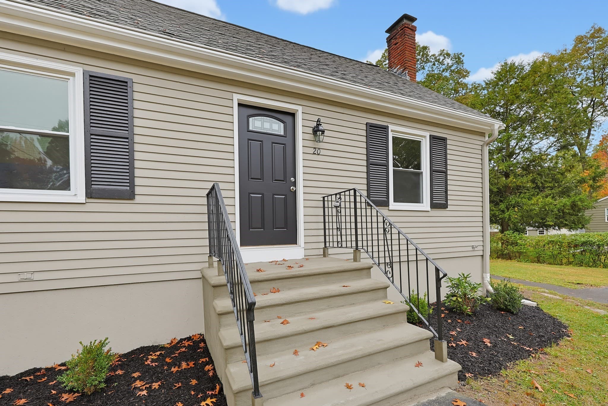 Single Family Residence at 20 Overlook Dr, Bellingham MA 02019, Bellingham, photo 2 of 39