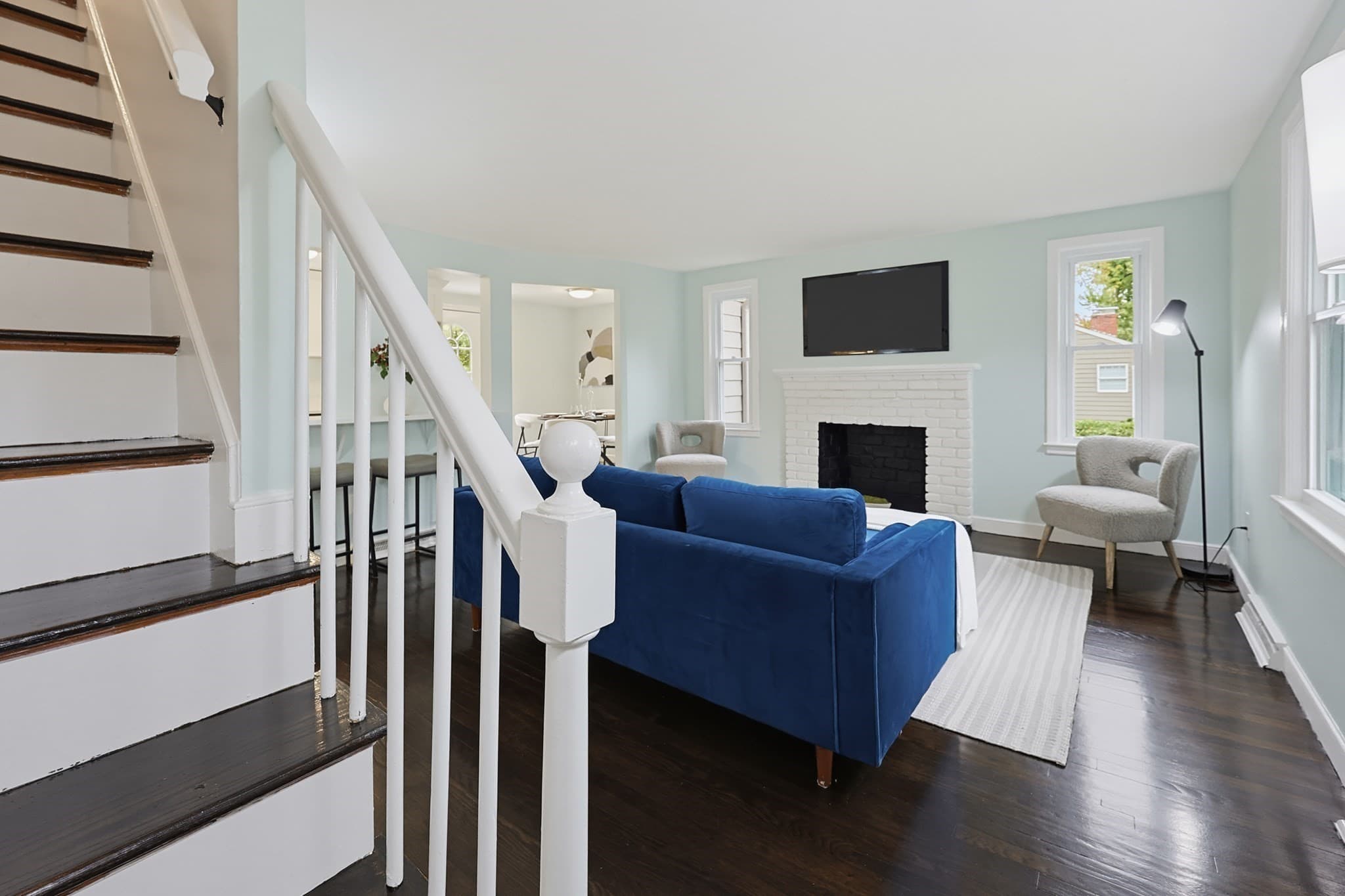 Single Family Residence at 20 Overlook Dr, Bellingham MA 02019, Bellingham, photo 3 of 39