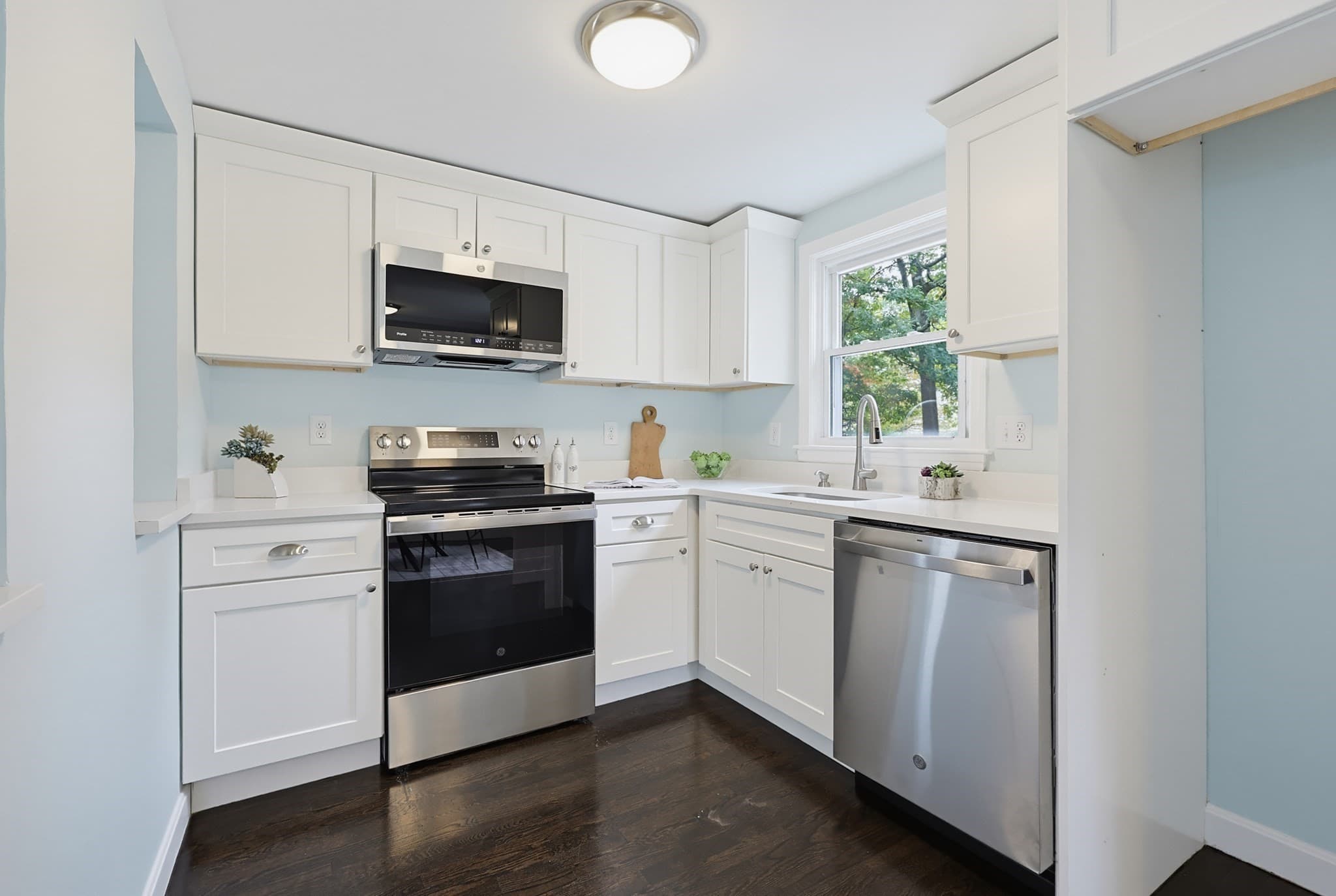 Single Family Residence at 20 Overlook Dr, Bellingham MA 02019, Bellingham, photo 9 of 39