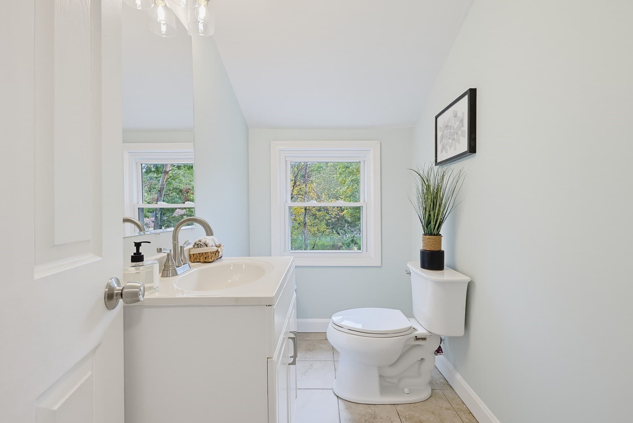 Single Family Residence at 20 Overlook Dr, Bellingham MA 02019, Bellingham, photo 24 of 39