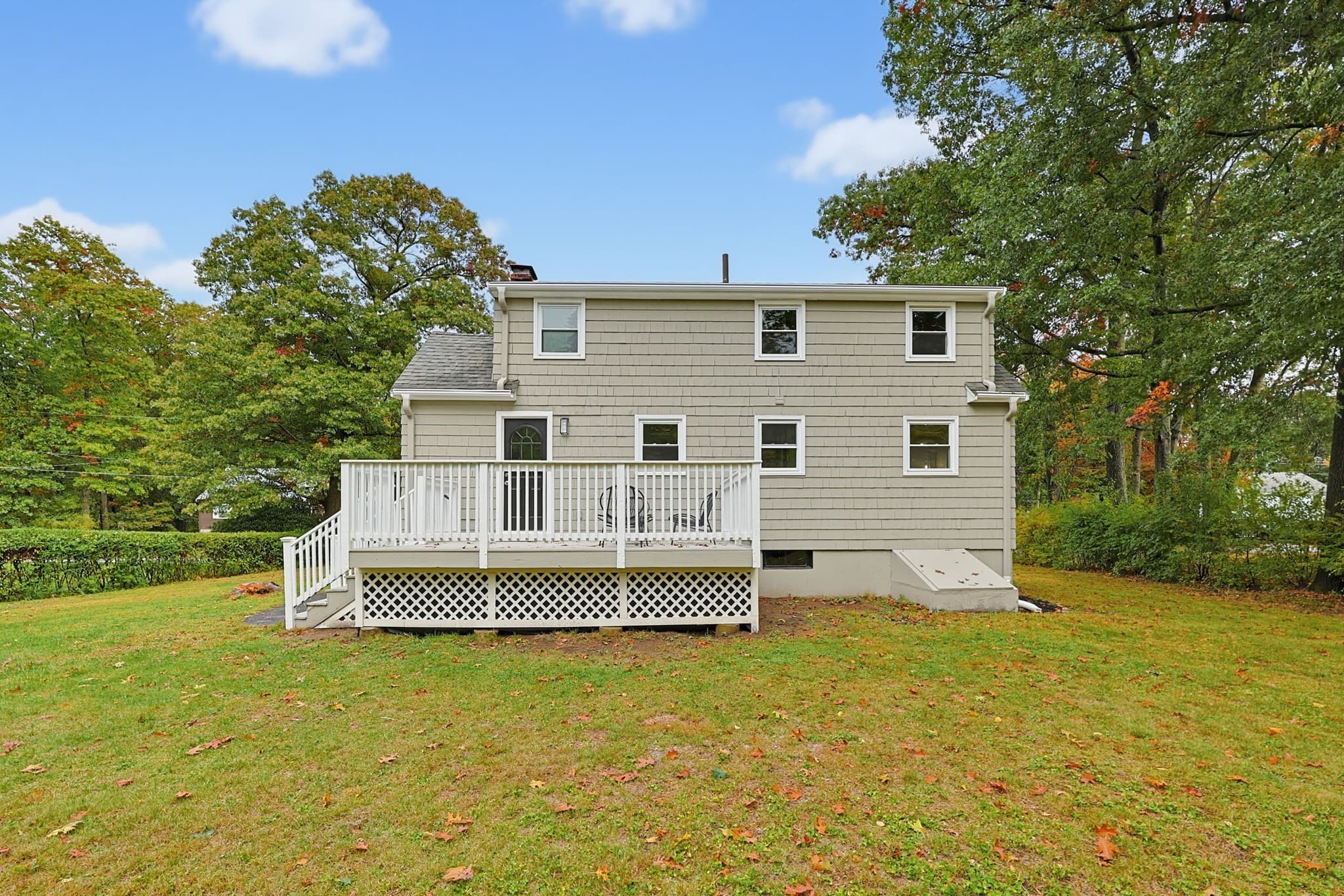 Single Family Residence at 20 Overlook Dr, Bellingham MA 02019, Bellingham, photo 33 of 39