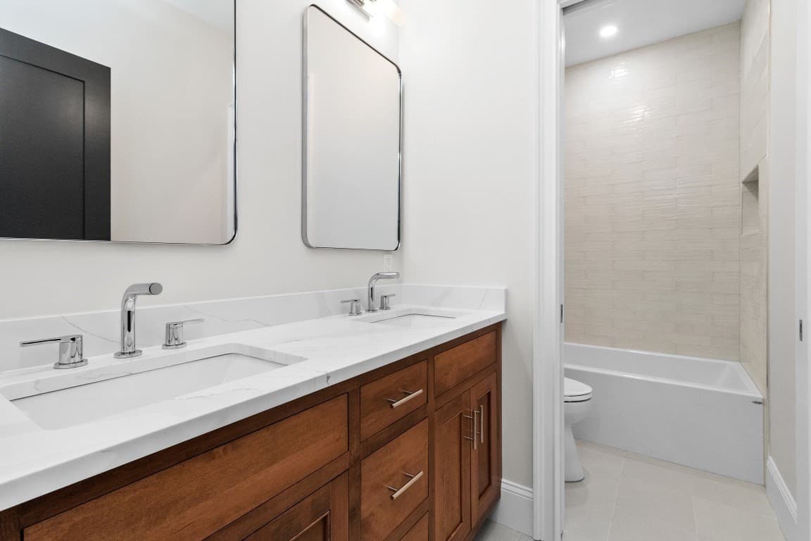 Condominium at 10 Central Ave # 10, Newton MA 02460, Newton, photo 22 of 39
