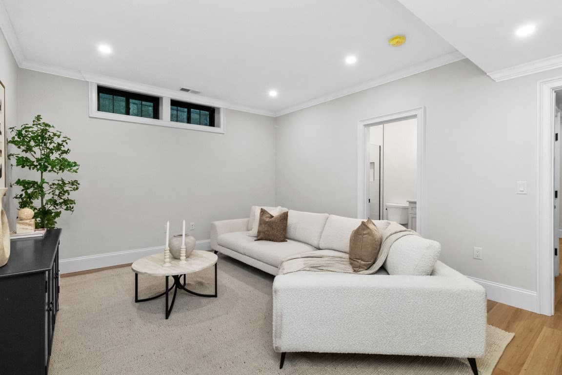 Condominium at 10 Central Ave # 10, Newton MA 02460, Newton, photo 28 of 39
