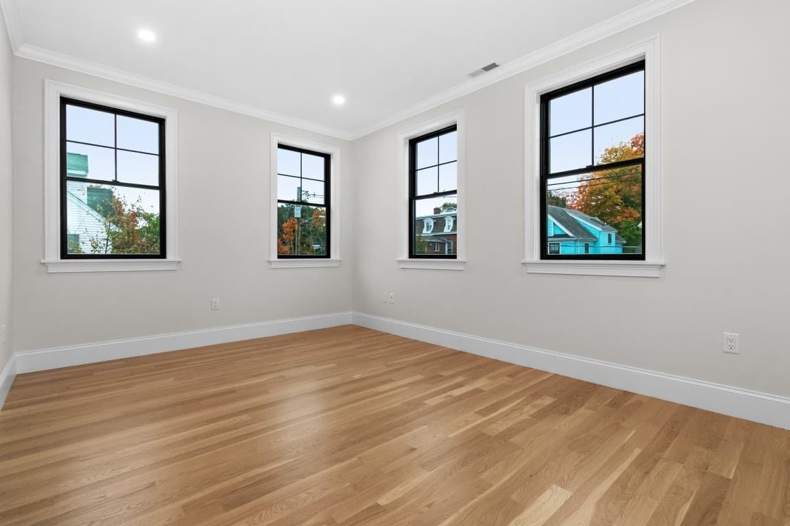 Condominium at 10 Central Ave # 10, Newton MA 02460, Newton, photo 20 of 39