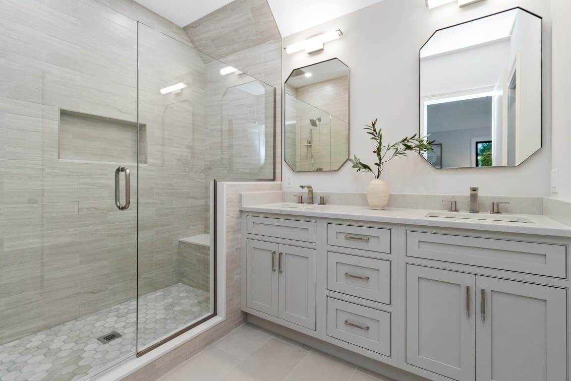Condominium at 10 Central Ave # 10, Newton MA 02460, Newton, photo 18 of 39